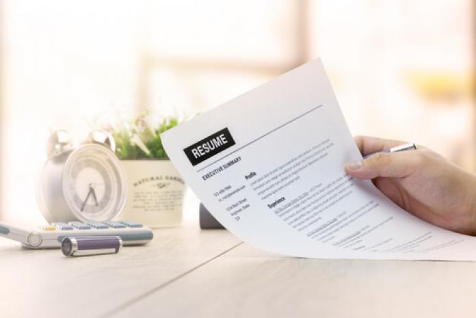 5 Resume Tips for College Seniors