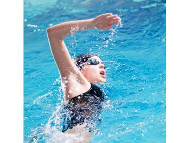 swimmerinpooljpgitokDksbPn