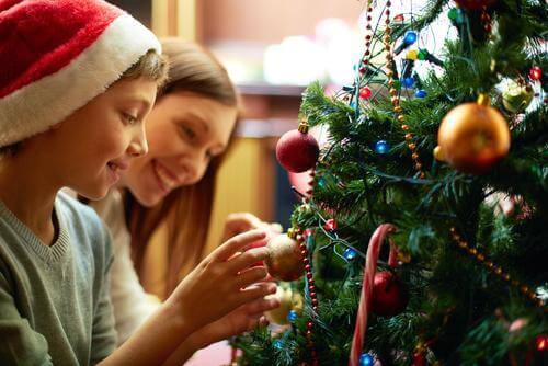 How to Make Your Christmas Tree Last Longer