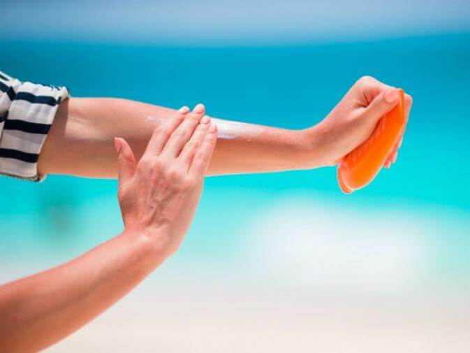 Why Is Hawai’i Banning Sunscreen? Everyday Einstein