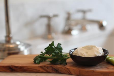 How to Get Rid of Dark Age Spots on Your Skin Naturally