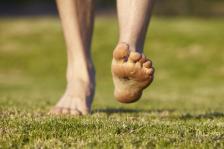barefootrunningjpgitoksjbL