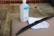 Rubbing alcohol for windshield wipers