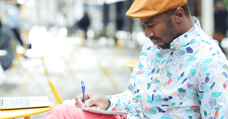 How to Write a Strong Topic Sentence for Clear, Organized Writing